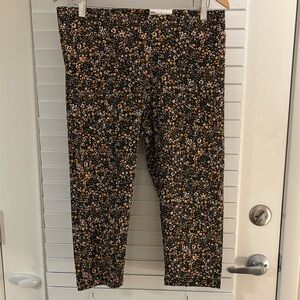 NWT Sonoma Cropped Mid Rise Stylish Leggings with Floral Print SZ